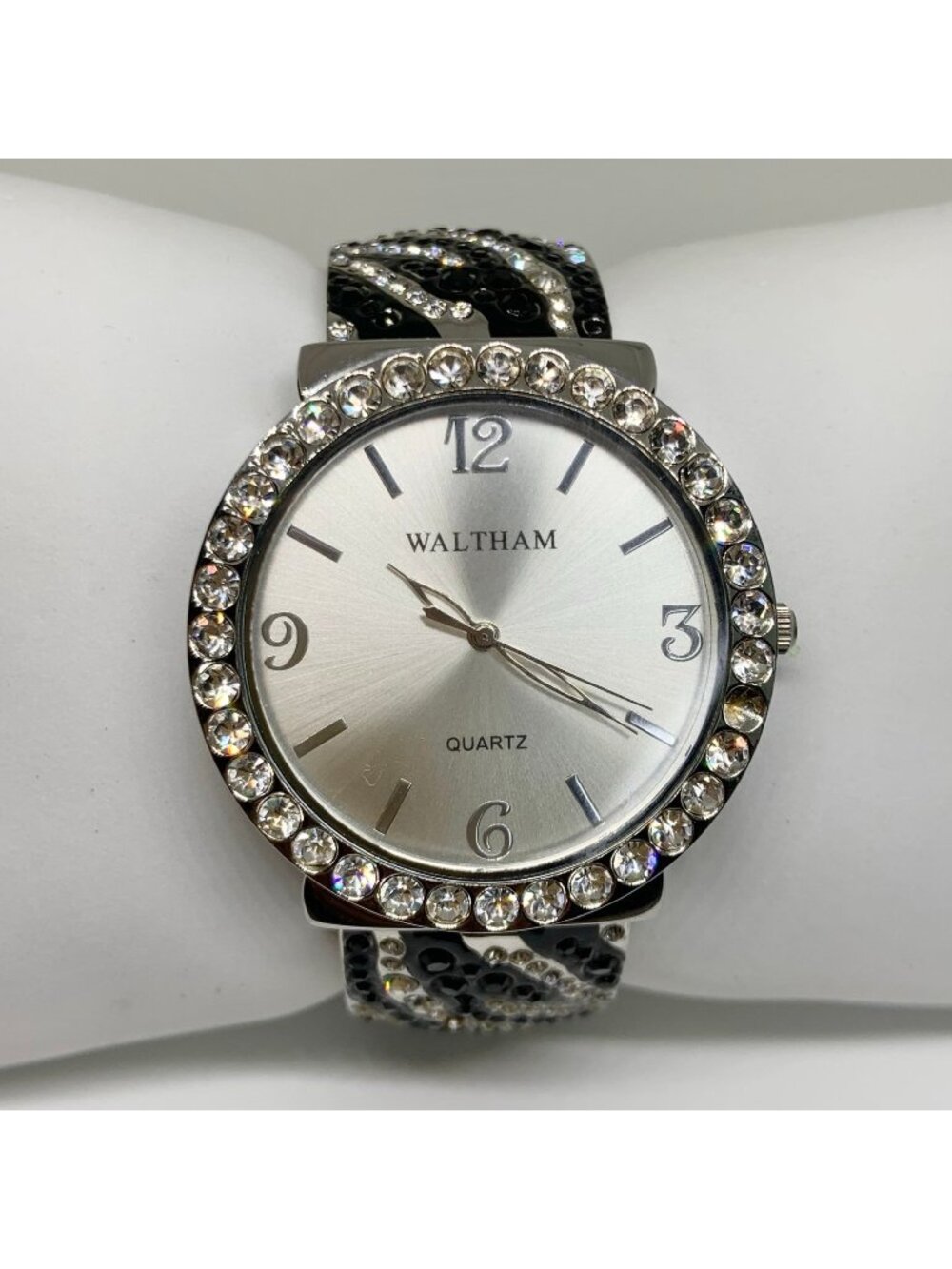 Waltham SilverTone cuff bracelet watch 38mm rhinestones quartz 7” running